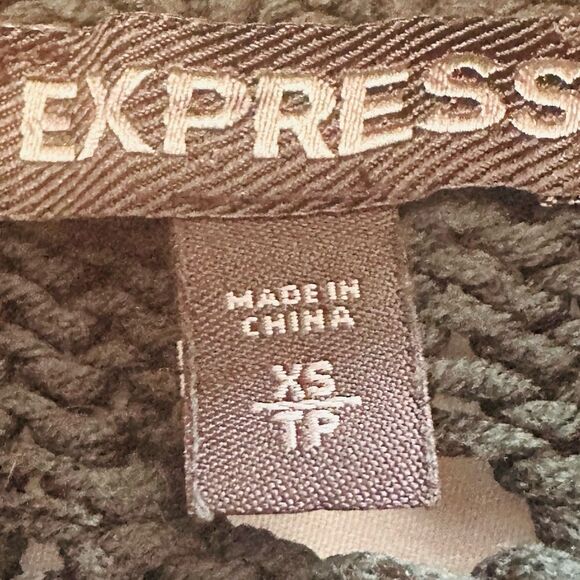Express Dark Green Cable Knit Open Weave Sweater SZ XS Mock Neck Cropped - Picture 8 of 9
